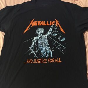 Metallica Black Graphic Tee